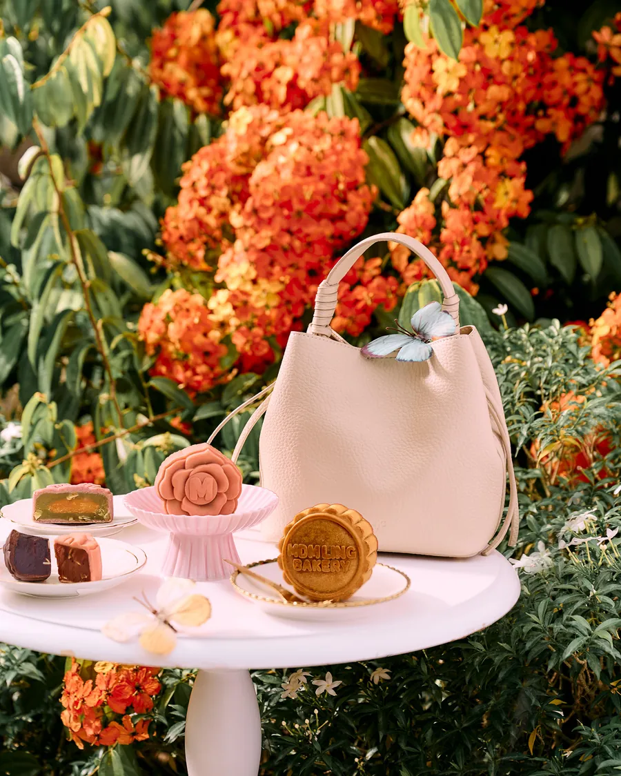 The Dawn cream leather Mid-Autumn gift bag by Mdm Ling Bakery