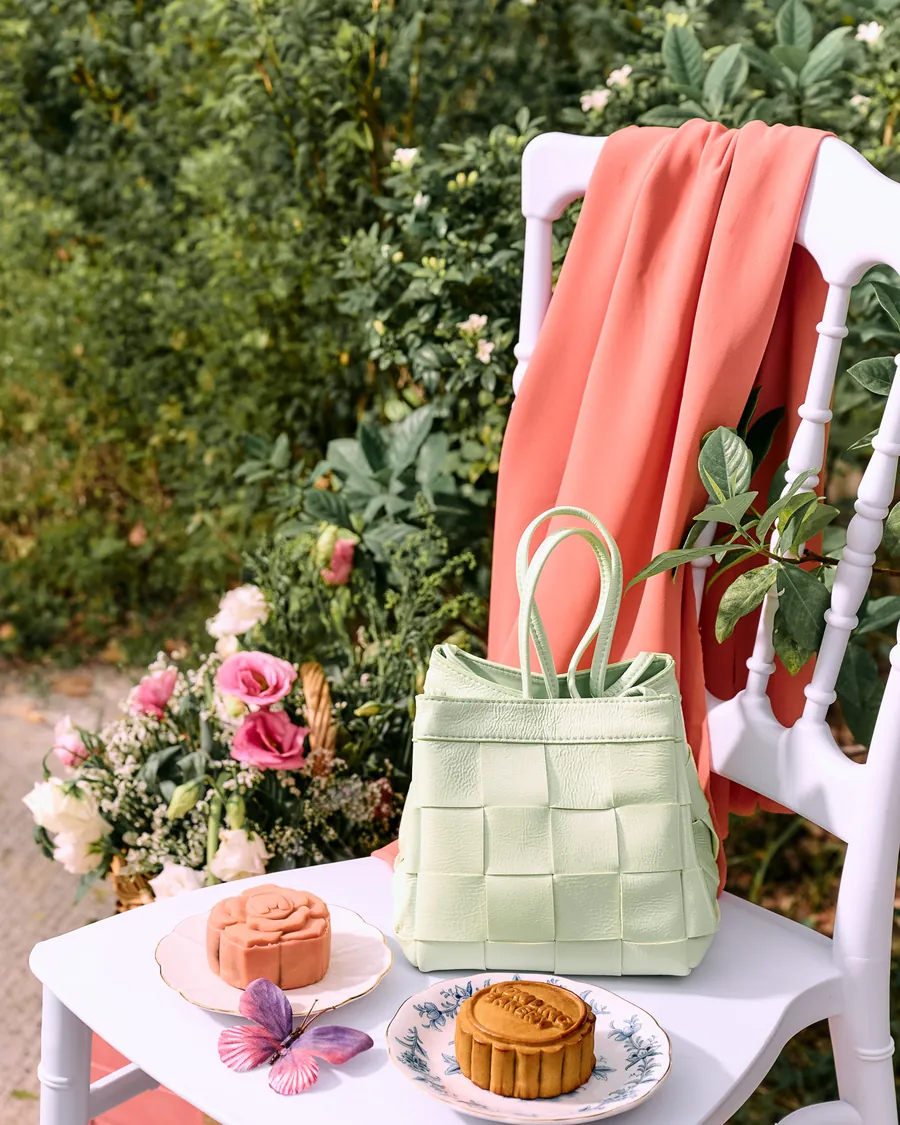 Weaving Moments woven leather Mid-Autumn gift bag